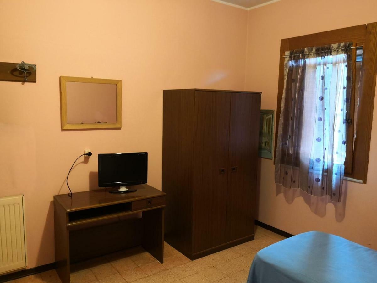 Trattoria Bar Oasi Otel Pocenia Dış mekan fotoğraf
