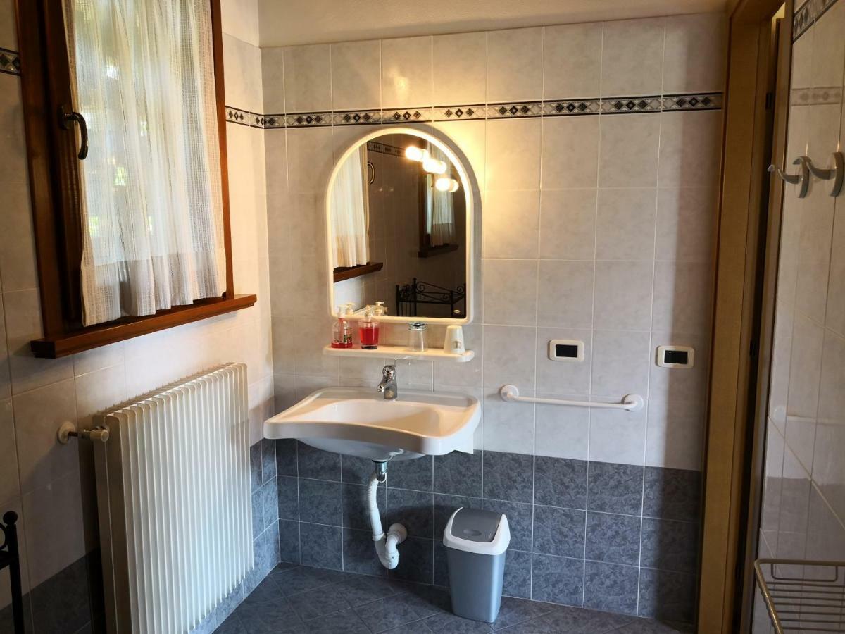 Trattoria Bar Oasi Otel Pocenia Dış mekan fotoğraf