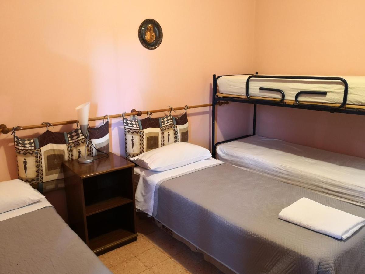 Trattoria Bar Oasi Otel Pocenia Dış mekan fotoğraf