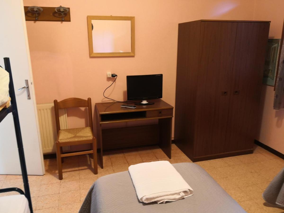 Trattoria Bar Oasi Otel Pocenia Dış mekan fotoğraf